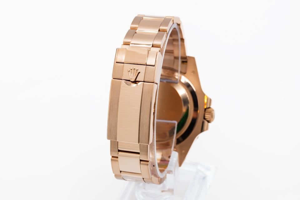 Rolex GMT Master II 126715 CHNR Image 3